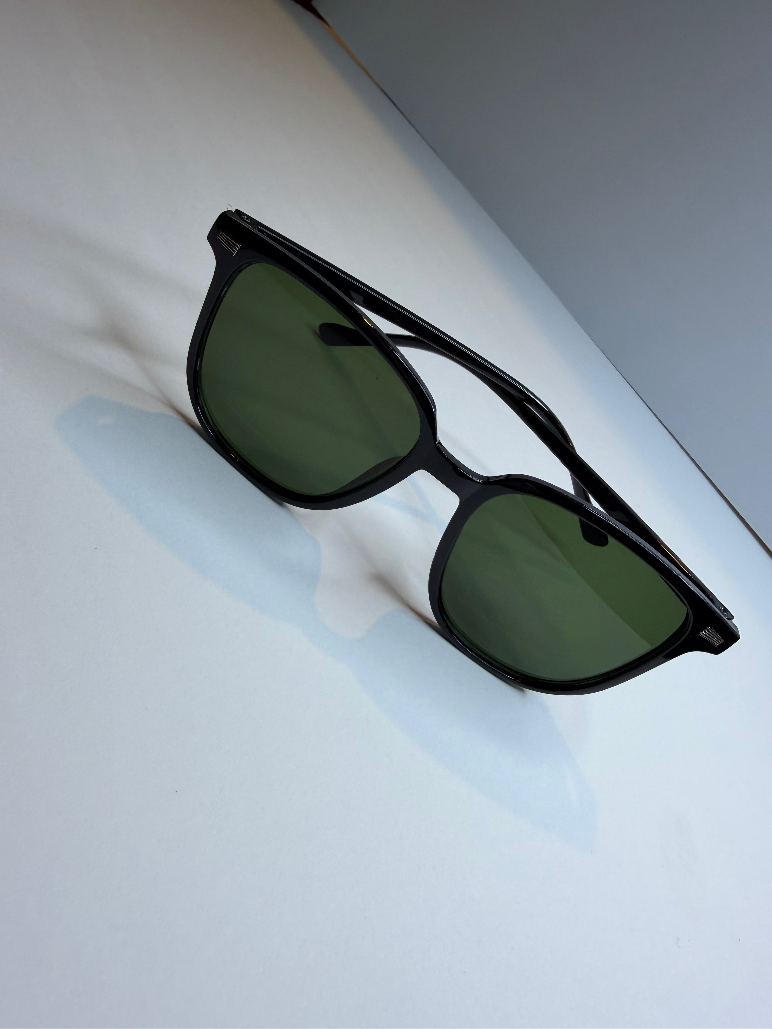 Small Frame